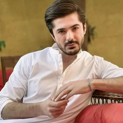 Junaid Niazi Opens Up About Experiencing Bullying on the Set of Paristaan