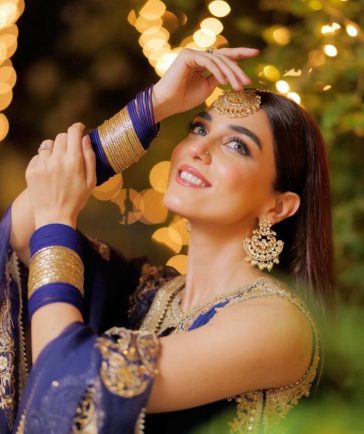 Maya Ali's Stunning Blue Look:A True Style Icon