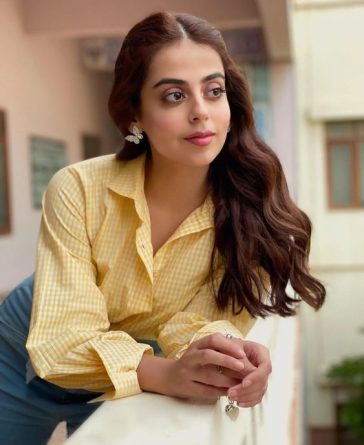 On Yashma Gill’s Birthday, Hira Mani honors Nazia Hassan