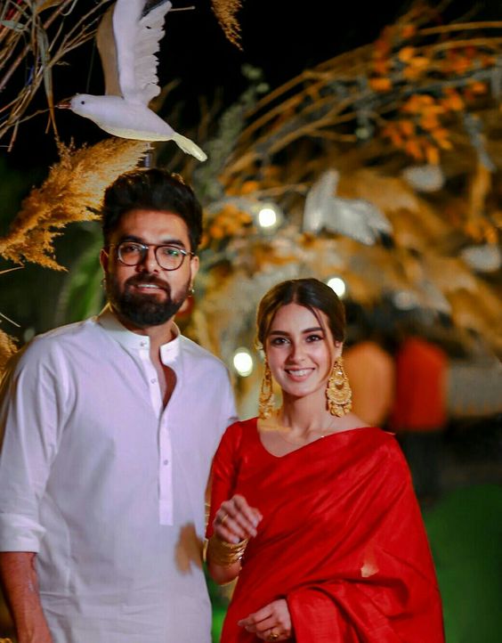 Iqra Aziz Expresses her Deep Feelings in a Heartfelt Note