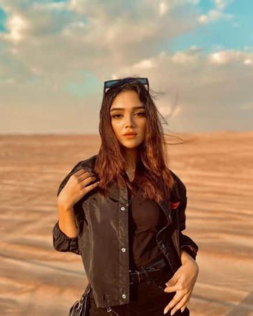 Romaisa Khan Celebrated her 23rd Birthday