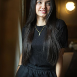 Aina Asif Recently Unveiled the Mastermind Handling her Financial Accounts