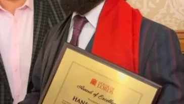 Hans Raj Hans expresses his deep love for Pakistan,