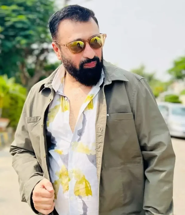 Yasir nawaz instagram picture